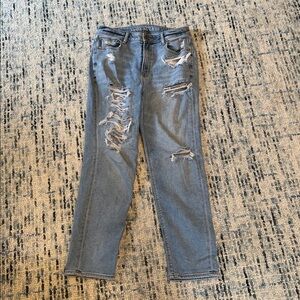 American Eagle distressed mom jeans sz 6